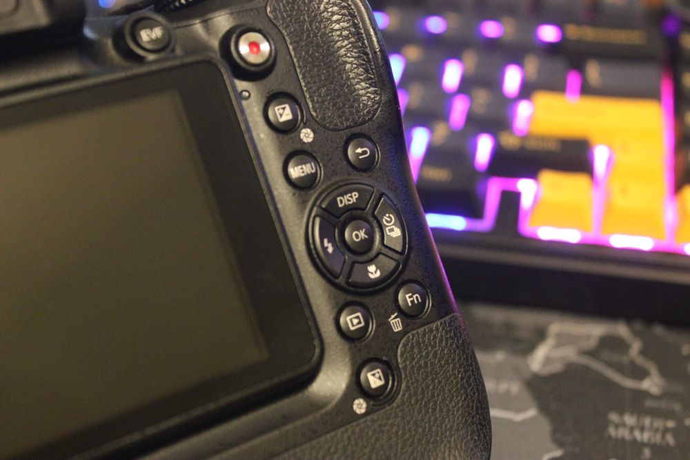 Фотоаппарат Samsung WB2200F