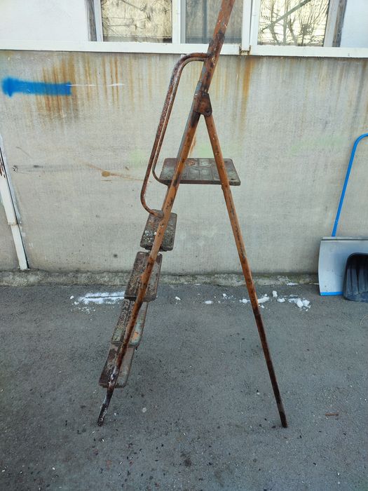 Стремянка Советская.