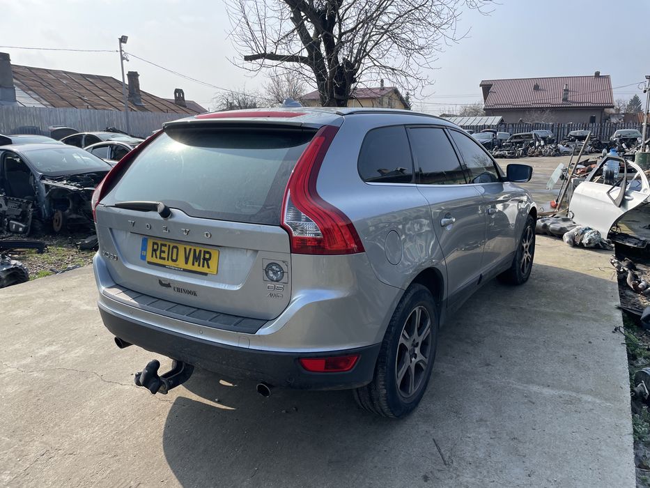 Dezmembrez VOLVO XC60 2.4d D5 AWD