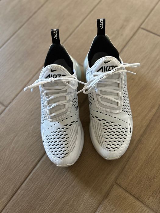 Nike Air Max 270 (White/Black)