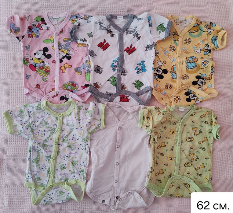 Лот от запазени бебешки дрешки 3-6м Обща  цена 45 €