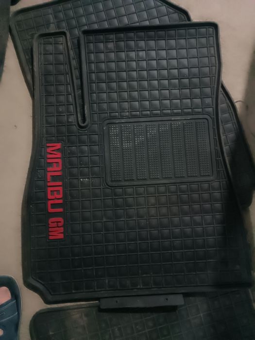 Малубу GM полик б/у