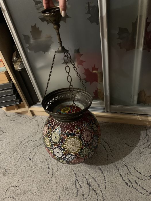 Продаю люстру