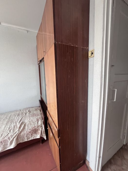 Продам шифоньер и сервант