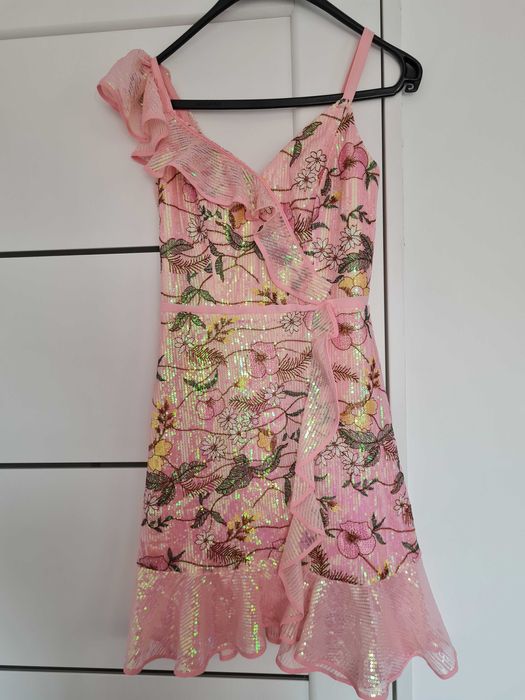 Rochie dama marimea 36 roz  cu paiete