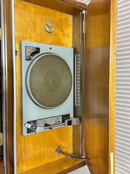 Радиоприемник/ радио