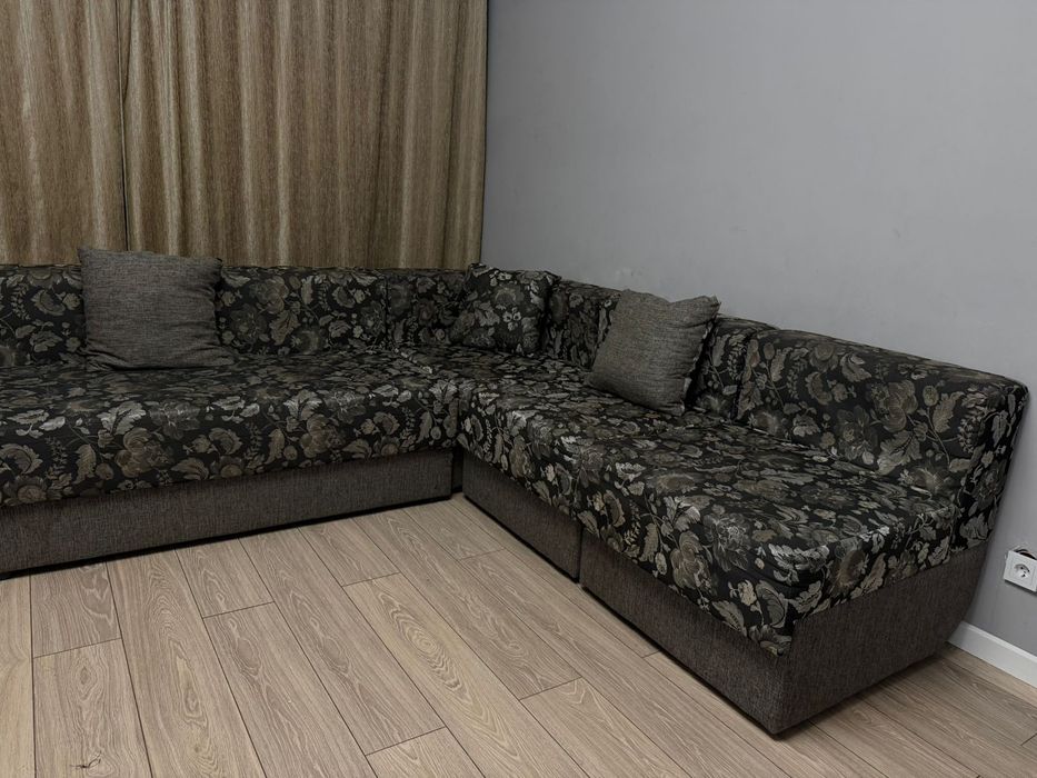 Продам угловой диван б/у г. Астана