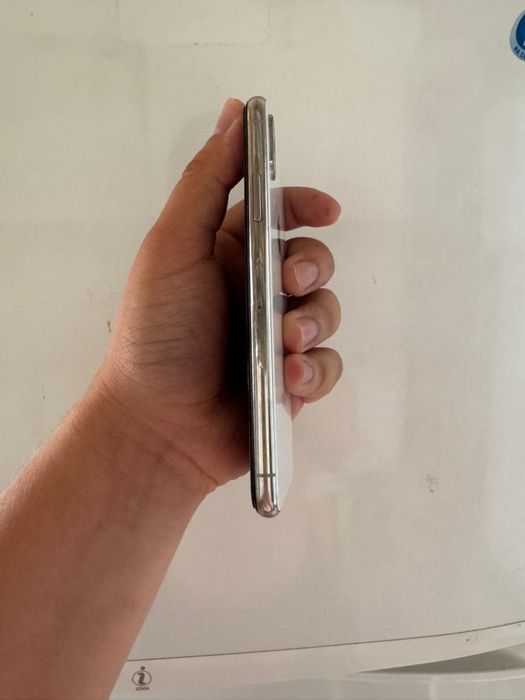 В продаже Айфон Х/256Gb.