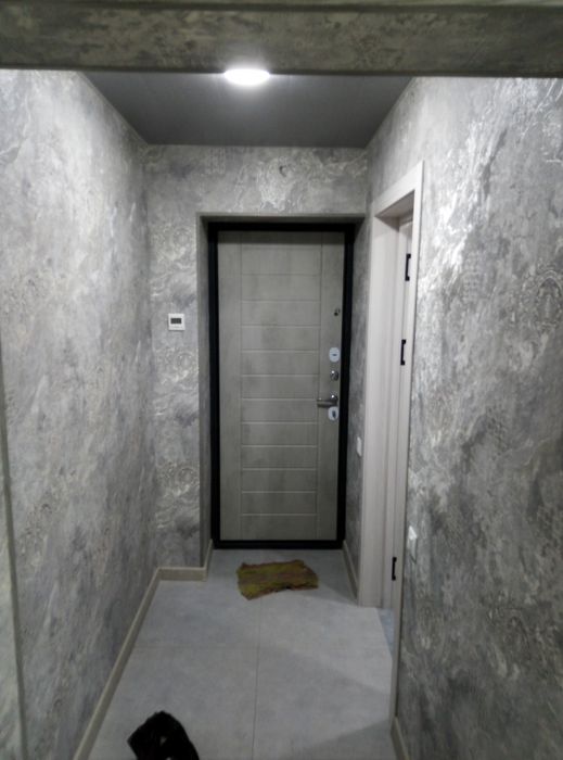 Шпаклёвка, штукатурка, обои.