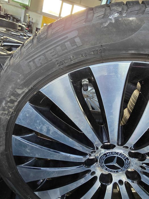 Jante Mercedes W213 E Class  Anvelope iarna top Pirelli 275 40 R18