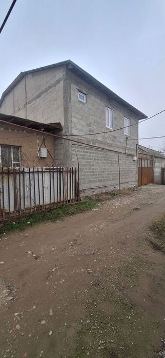 5.5sotih hovli sotiladi