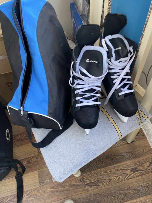 Срочно продается коньки