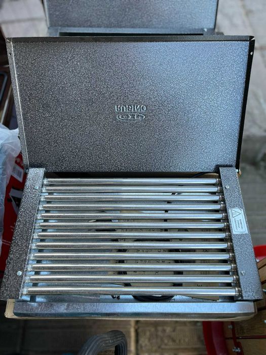 Електрическа скара с капак - 1600 W