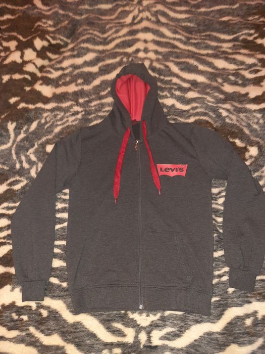 Суичър с качулка 3 модела оригинални