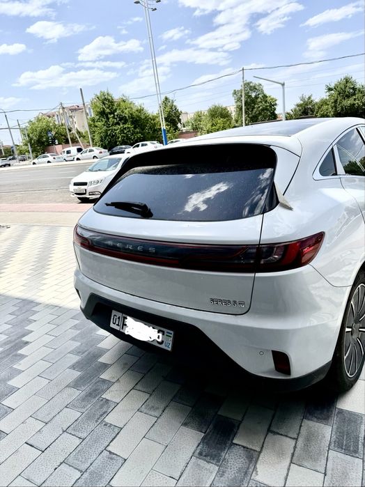 AITO Serez m5 ev