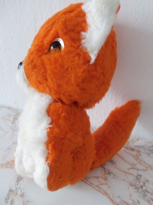 Гумени и плюшени играчки