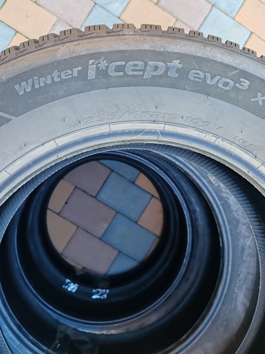 Vând 4 anvelope de iarnă