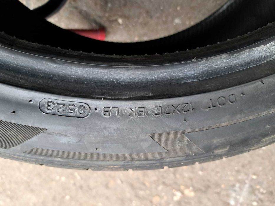 O anvelopa 275/40 R20 Laufen