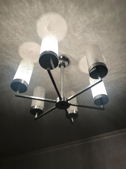 Люстра потолочная новая