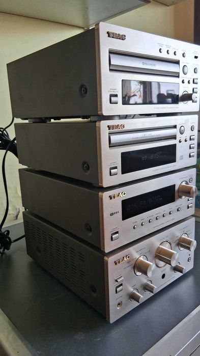 TEAC Hi-Fi Stereo система