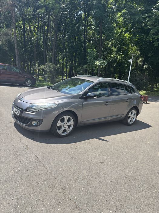 Vând Renault Megane III