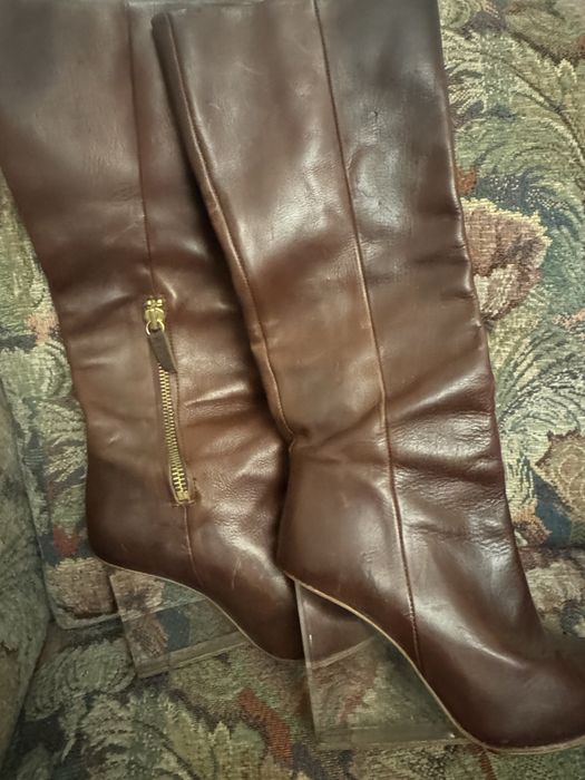 Vand pantofi de calitate, modele deosebite, stare foarte buna