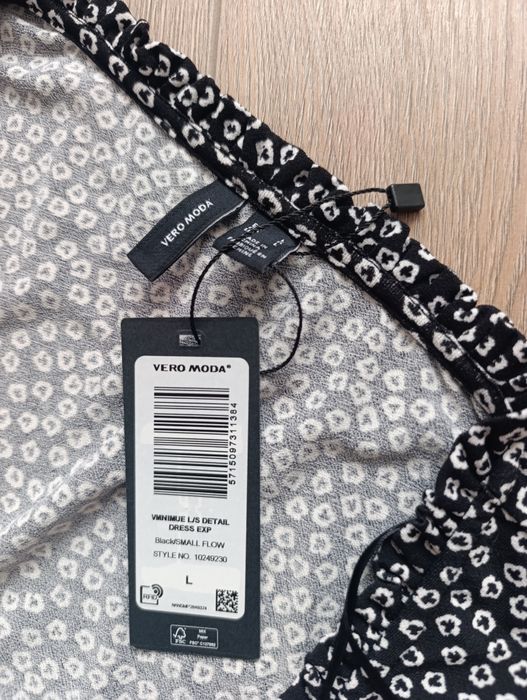 Нова! Vero moda рокля, L