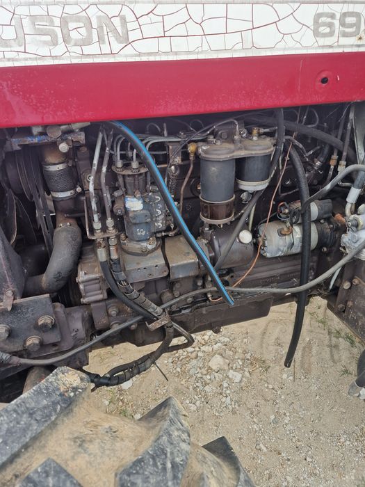 Massey Ferguson 699 4x4 , Perkins 6 cilindri, 100 CP