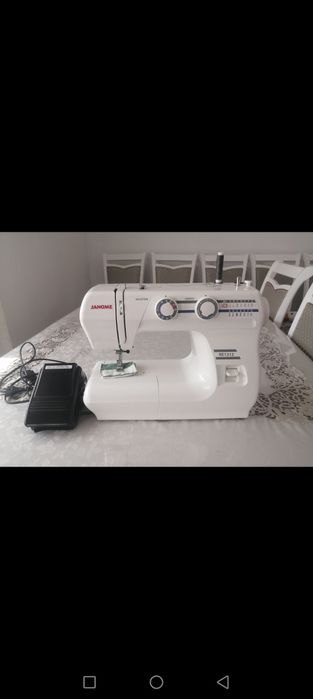 Швейная машина JANOME
