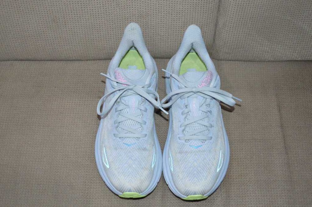 Hoka Clifton 9 – Pantofi Alergare Damă – Mărimea 42