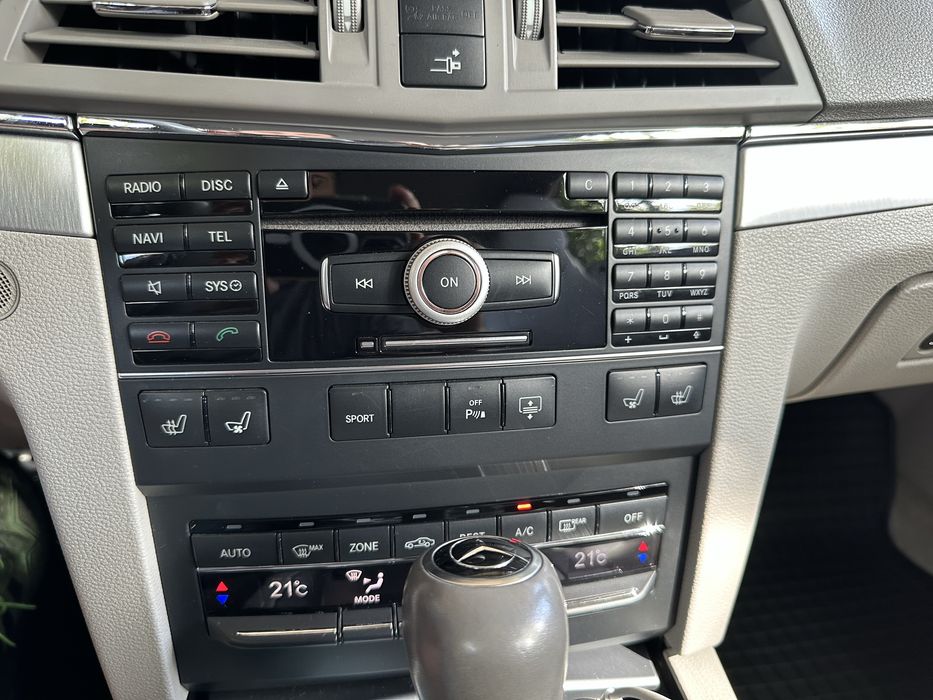 MERCEDES-BENZ E-Class 2011 — imagine 5