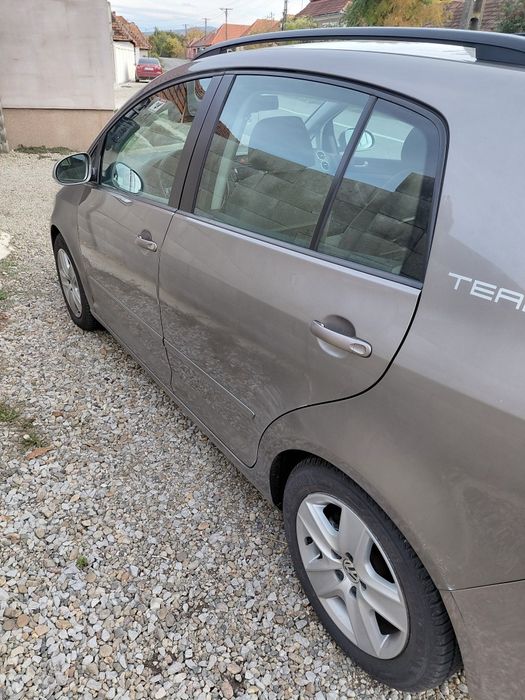 VOLKSWAGEN Golf Plus 2009 — imagine 3