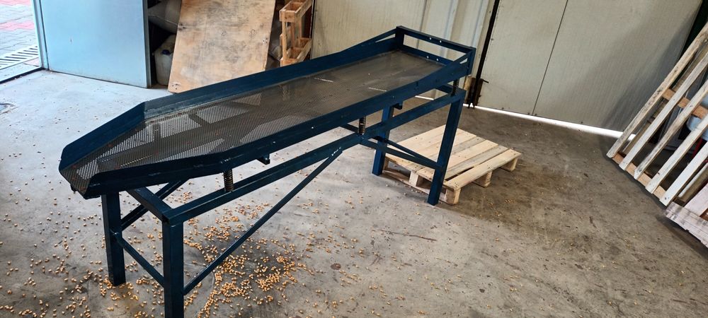 Masa (dispozitiv) sortare  (cernut) diverse