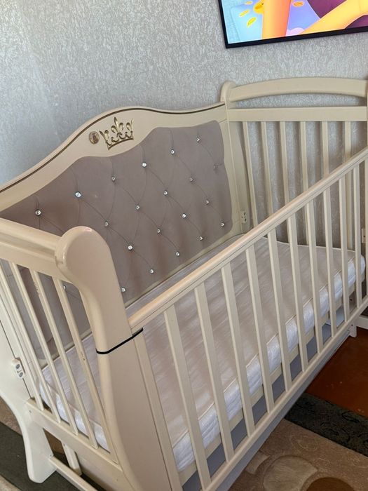 детская кроватка