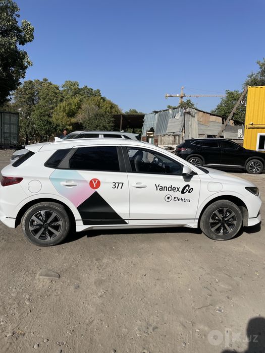 Suhoy arenda BYD E2