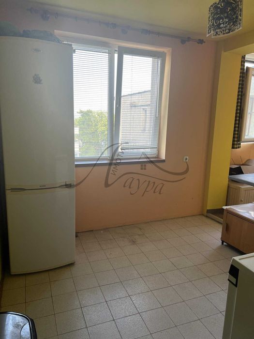 Дава се под наем Тристаен апартамент в Шумен, Болницата - 90 кв.м за 306 € - Снимка #9