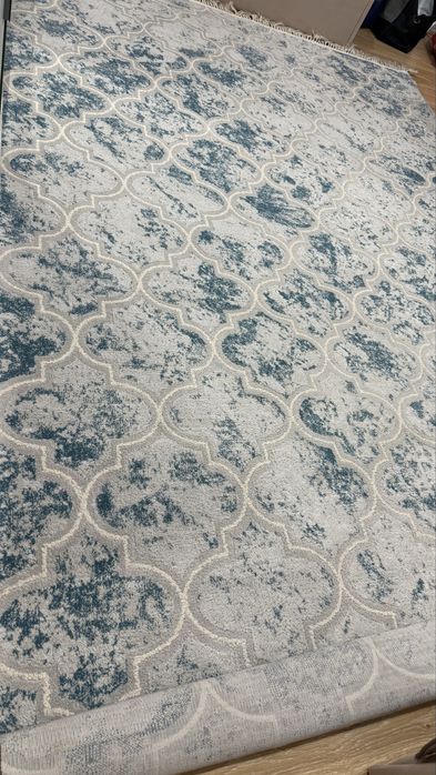 Продам ковер размер 2*3