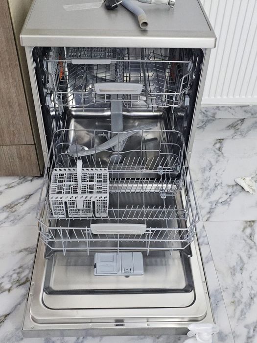 Masina de spalat vase independenta HOTPOINT-ARISTON, 14 seturi, 9 prog