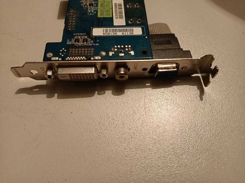 Продам видеокарту "Gigabyte Radeon 9250".