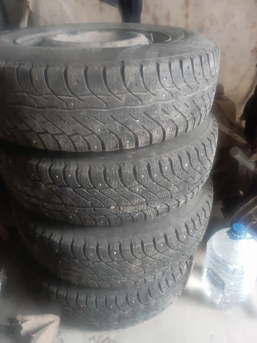 Продам колеса на ниву