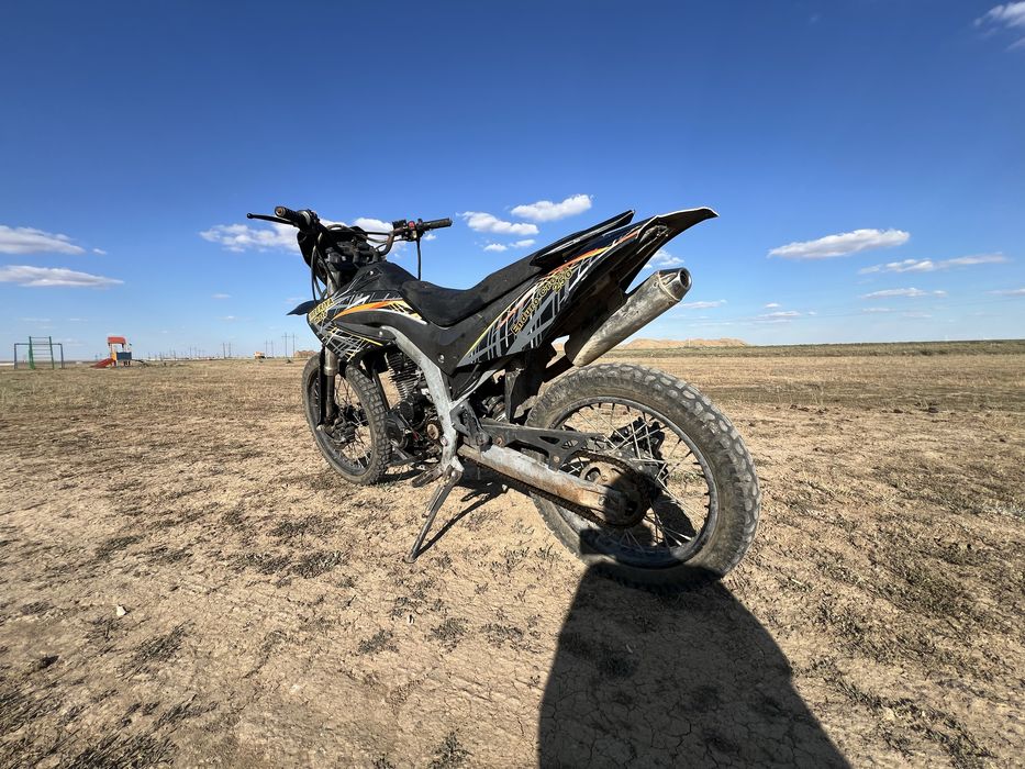Мотоцыкл 250 куб