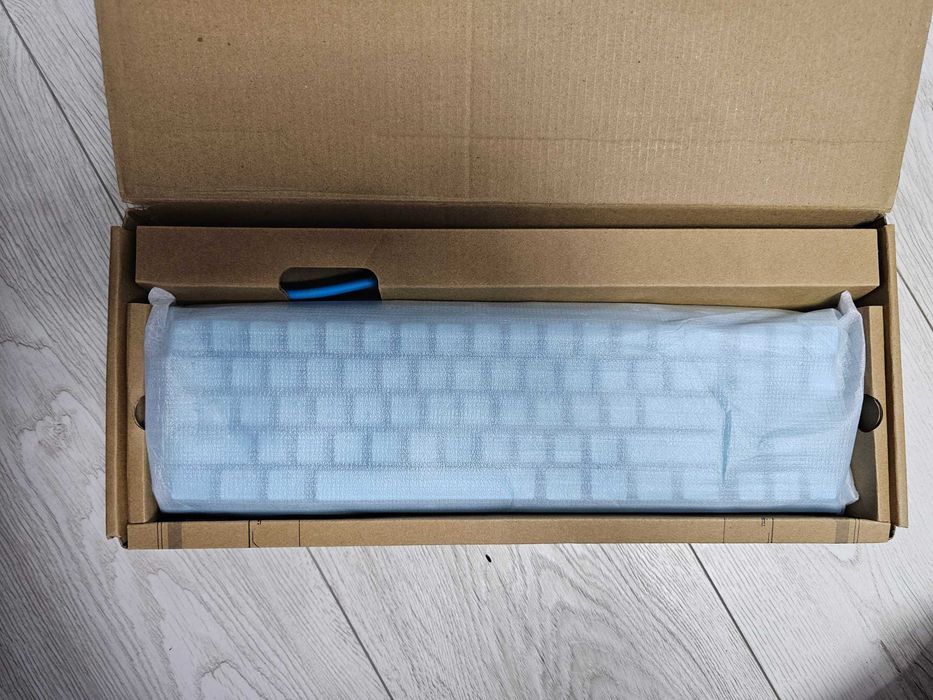 tastatura mecanica QWERTYKEY NEO