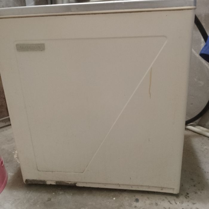 CHAYKA POL Avtomot kir mashinasi ishlab duribdi xolati yaxshi POLNIY