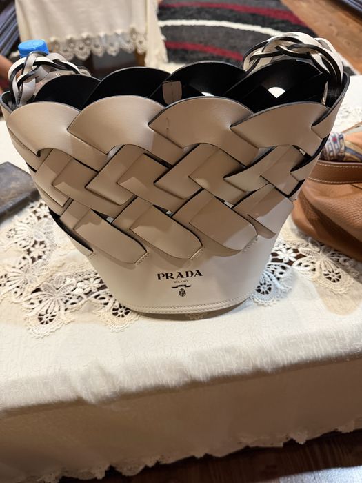 Дамска чанта Prada