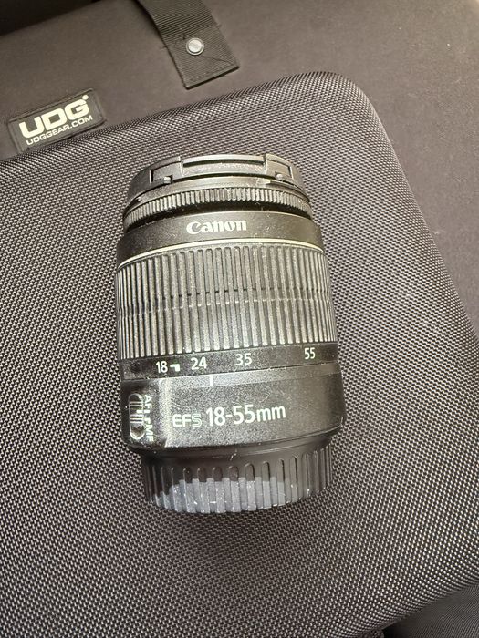 Aparat foto DSLR Canon EOS 1300D