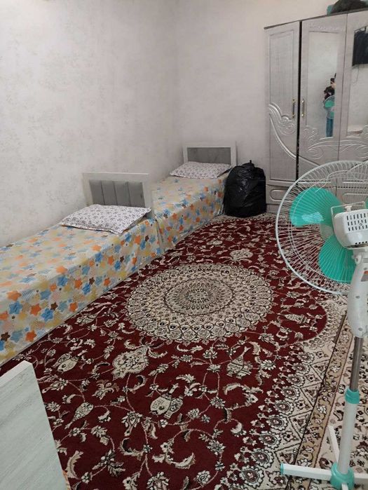 Uy sotiladi nazarbe texstilda hovli