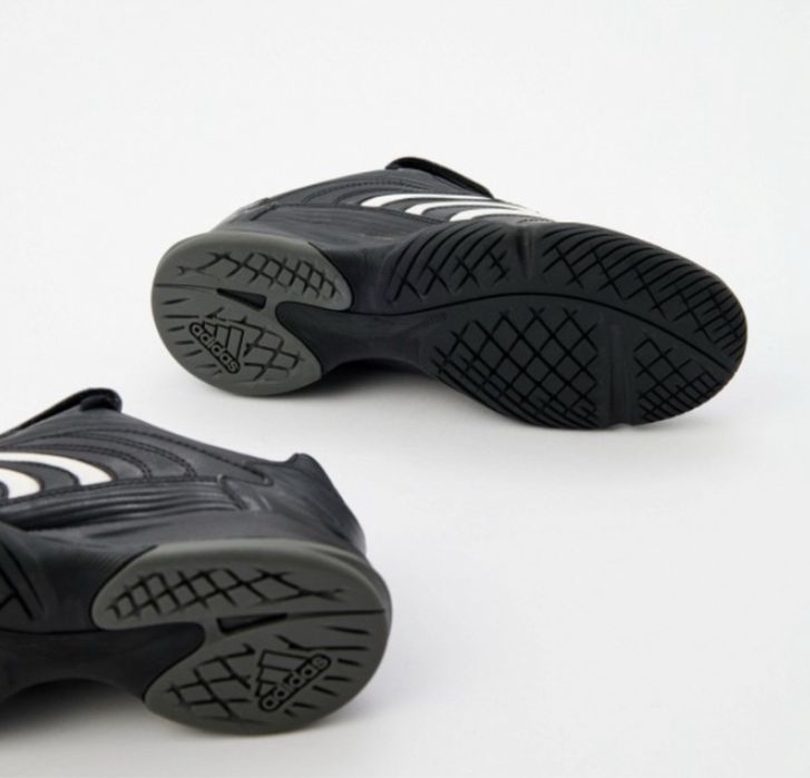 Продам зальники adidas predator sala