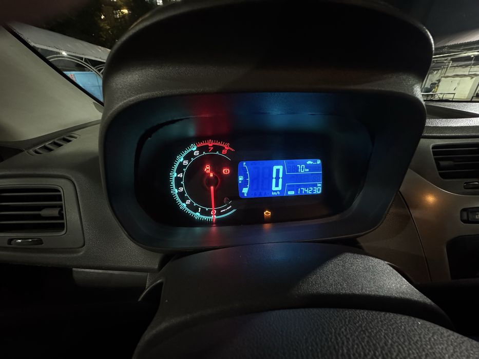 Chevrolet Cobalt 3 позиция