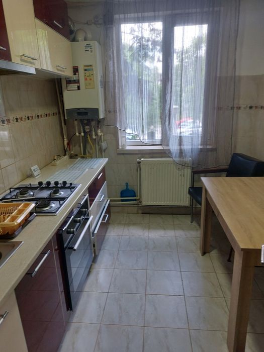 Închiriez apartament