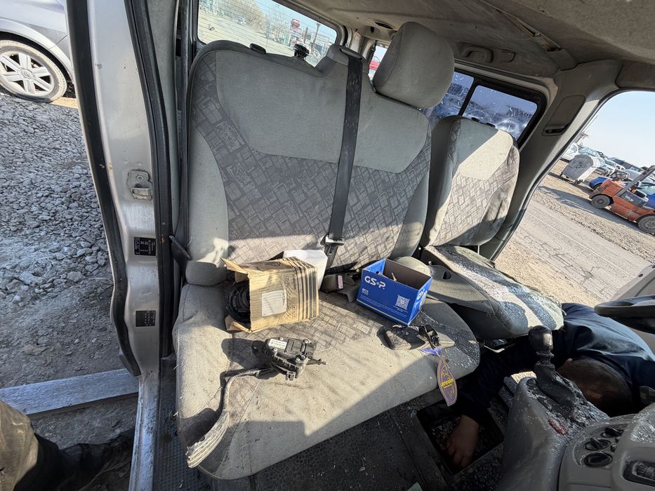 Opel Vivaro / Renault Trafic / Nissan Primastar – На части
